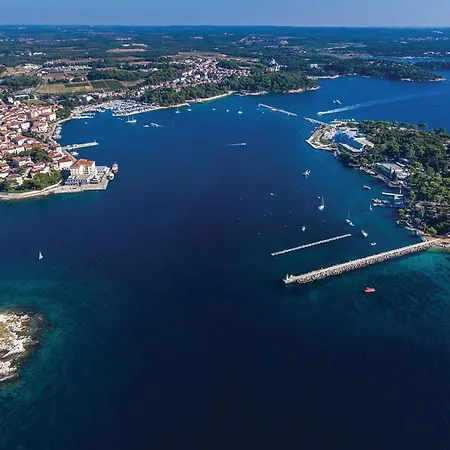 Semesterbostad Stunning In Poreč